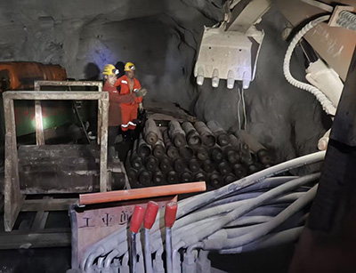 天井鉆機鉆頭裝卸步驟及注意事項