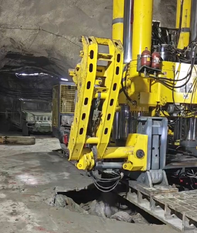 直徑6米反井擴孔 直徑6米反井擴孔